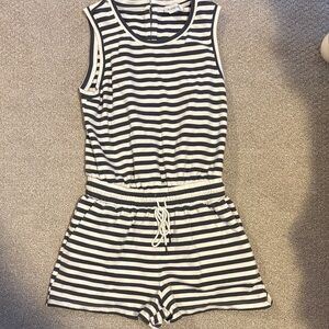 Evereve Grey and White Striped Romper